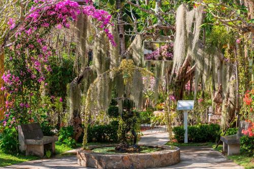 Hotel Thavorn Beach Village Resort & Spa Phuket