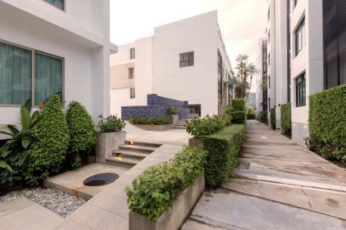 Aparthotel The Regent Kamala Phuket Hotel