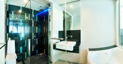 Ratana Apart Hotel ,kamala