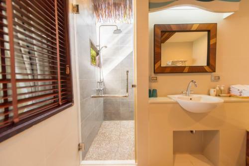 Hotel Tup Kaek Sunset Beach Resort-sha Plus