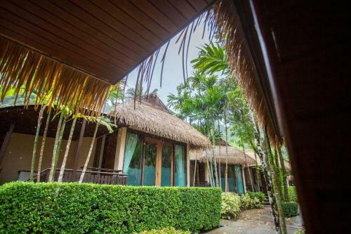 Hotel Tup Kaek Sunset Beach Resort-sha Plus