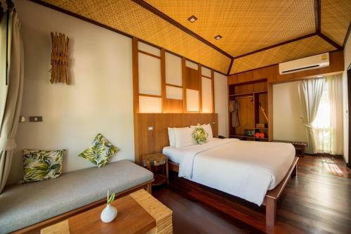 Hotel Tup Kaek Sunset Beach Resort-sha Plus