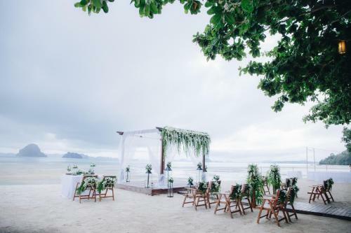 Hotel Tup Kaek Sunset Beach Resort-sha Plus