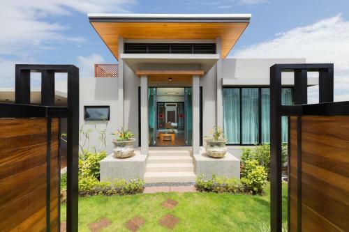 Baan Buah Pool Villa Nai Harn