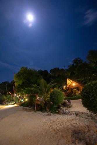 Hotel Phiphi Rantee Cliff
