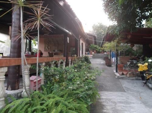 Hotel Lucky Home Resort