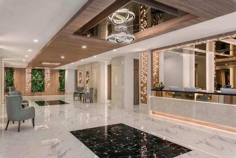 Hotel Adelphi Grande Sukhumvit By Compass Hospitality