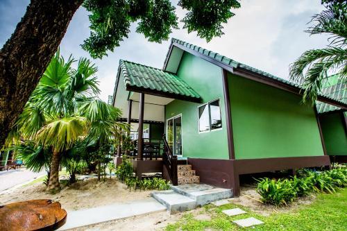 Hotel Phi Phi Andaman Beach Resort