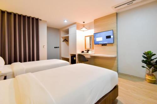 Hotel Phi Phi Andaman Beach Resort