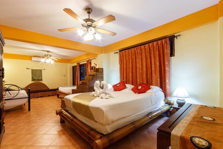 Hotel Marco Polo Resort & Restaurant