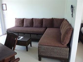 Hostal Chaweng Noi Residence