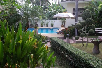 Hotel Baan Sukreep Resort