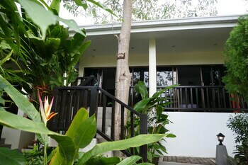 Hotel Baan Sukreep Resort