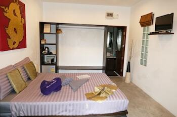 Hotel Baan Sukreep Resort