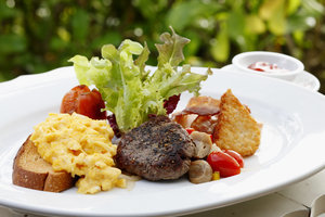 Hotel Zeavola Resort