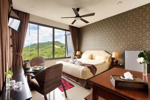 Nb Sunrise Mountain Villa