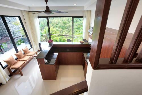 Nb Sunrise Mountain Villa