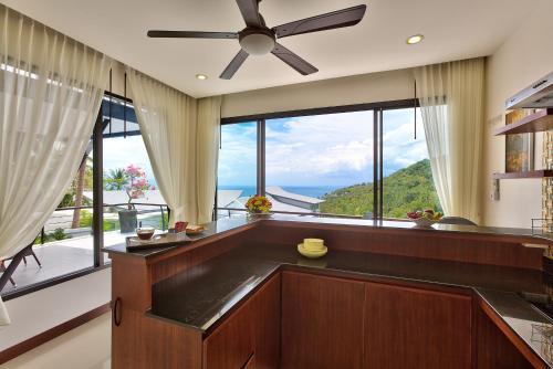 Nb Sunrise Mountain Villa