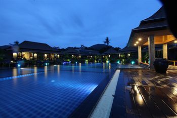 Hostal Ibiza House Phi Phi