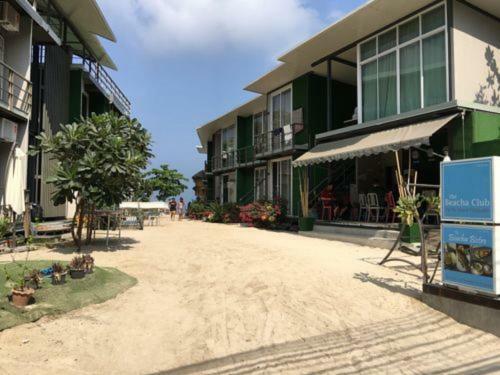 The Beacha Club Hotel