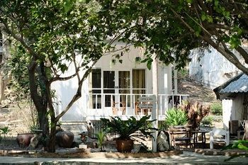 Sangthian Beach Resort