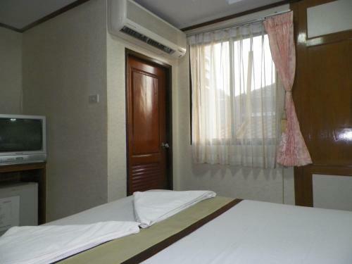 Natacha Hotel