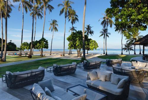 Hotel Phi Phi Island Village Beach Resort