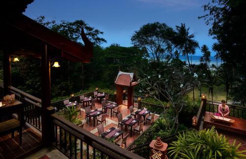 Hotel Phi Phi Island Village Beach Resort