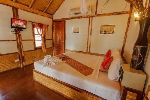 Hotel Phuphaya Seaview Resort