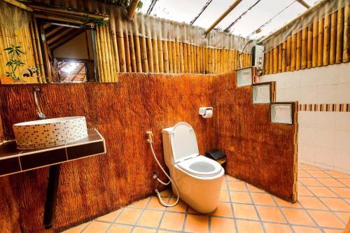 Hotel Phuphaya Seaview Resort