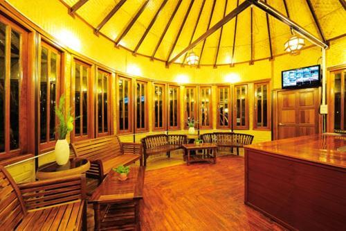 Hotel Phuphaya Seaview Resort