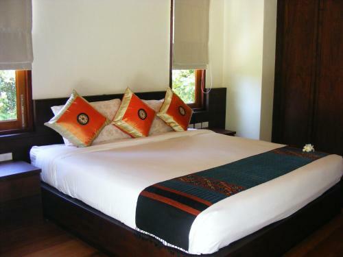 Baan Nana Villa