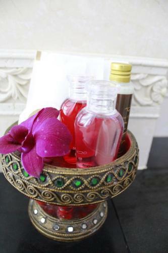 Hotel Poolsawat Villa