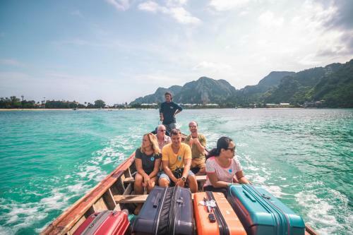 Hotel Phi Phi Sunset Bay Resort
