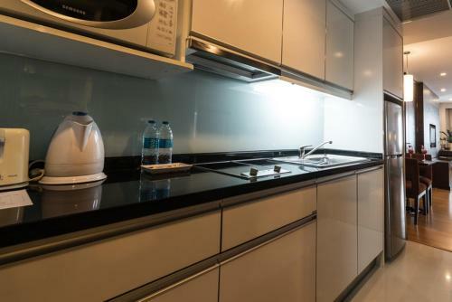 Hotel Legacy Suites Sukhumvit By Compass Hospitality