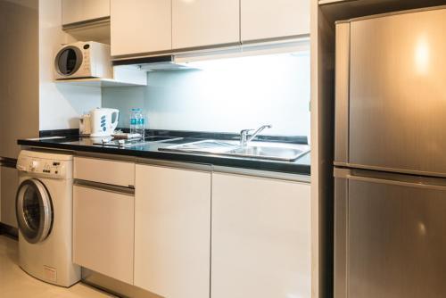Hotel Legacy Suites Sukhumvit By Compass Hospitality