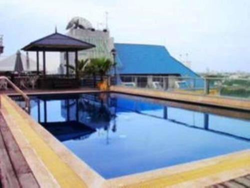 Hotel King Royal Garden Inn