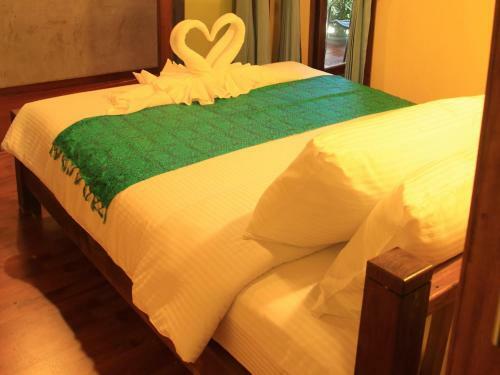 Hostal The Noi Guest House & Restaurant