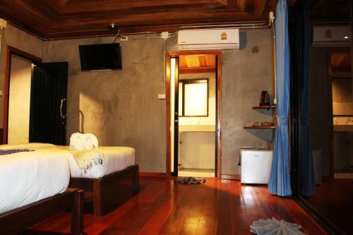 Hostal The Noi Guest House & Restaurant