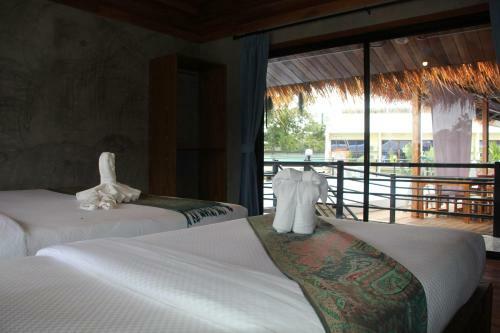 Hostal The Noi Guest House & Restaurant