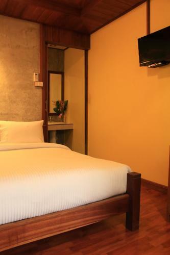Hostal The Noi Guest House & Restaurant