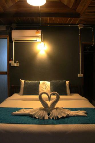 Hostal The Noi Guest House & Restaurant