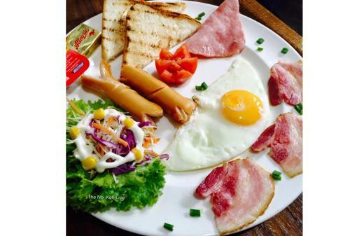 Hostal The Noi Guest House & Restaurant
