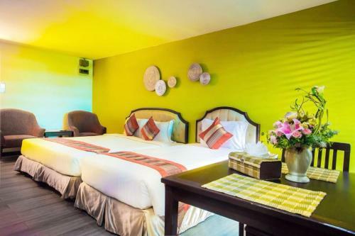 Hotel The Patra