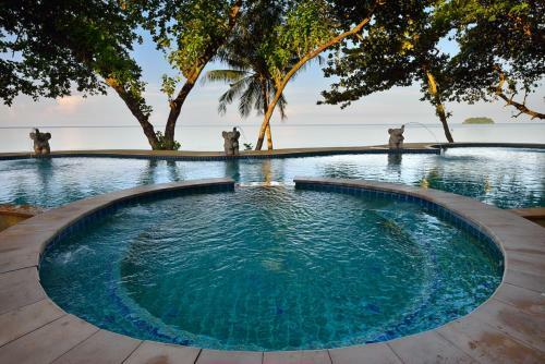Hotel Siam Beach Resort