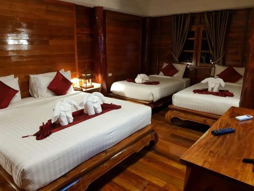 Hotel Chaipura Resort