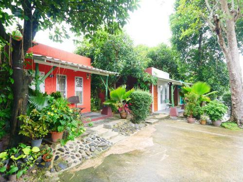 Hotel Forest Bungalows & Mama's Restaurant
