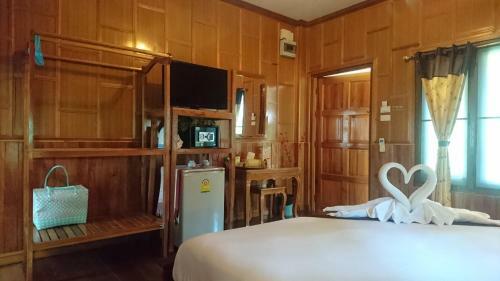 Hostal Macura Resort