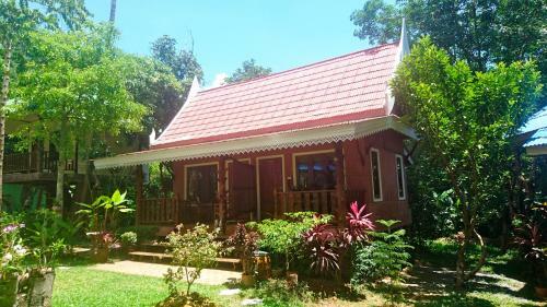 Hostal Macura Resort