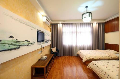 Hostal Fenghuang Ancient City Jiaxing Inn